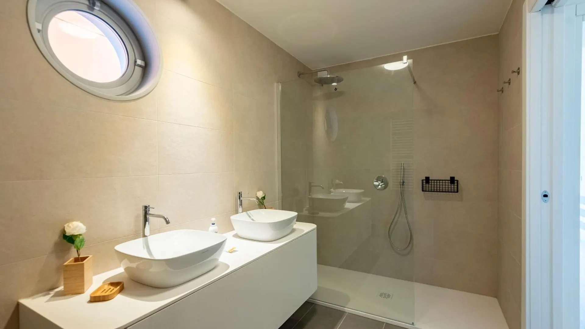 Sea View Apartment Genova Waterfront - Happy Rentals Italy